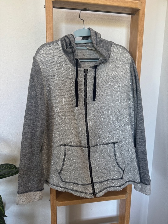 Chico's Tops - EUC Chicos Zenergy Size 2 Bling Lightweight Cozy Gray Zip-Up Hoodie with Hood